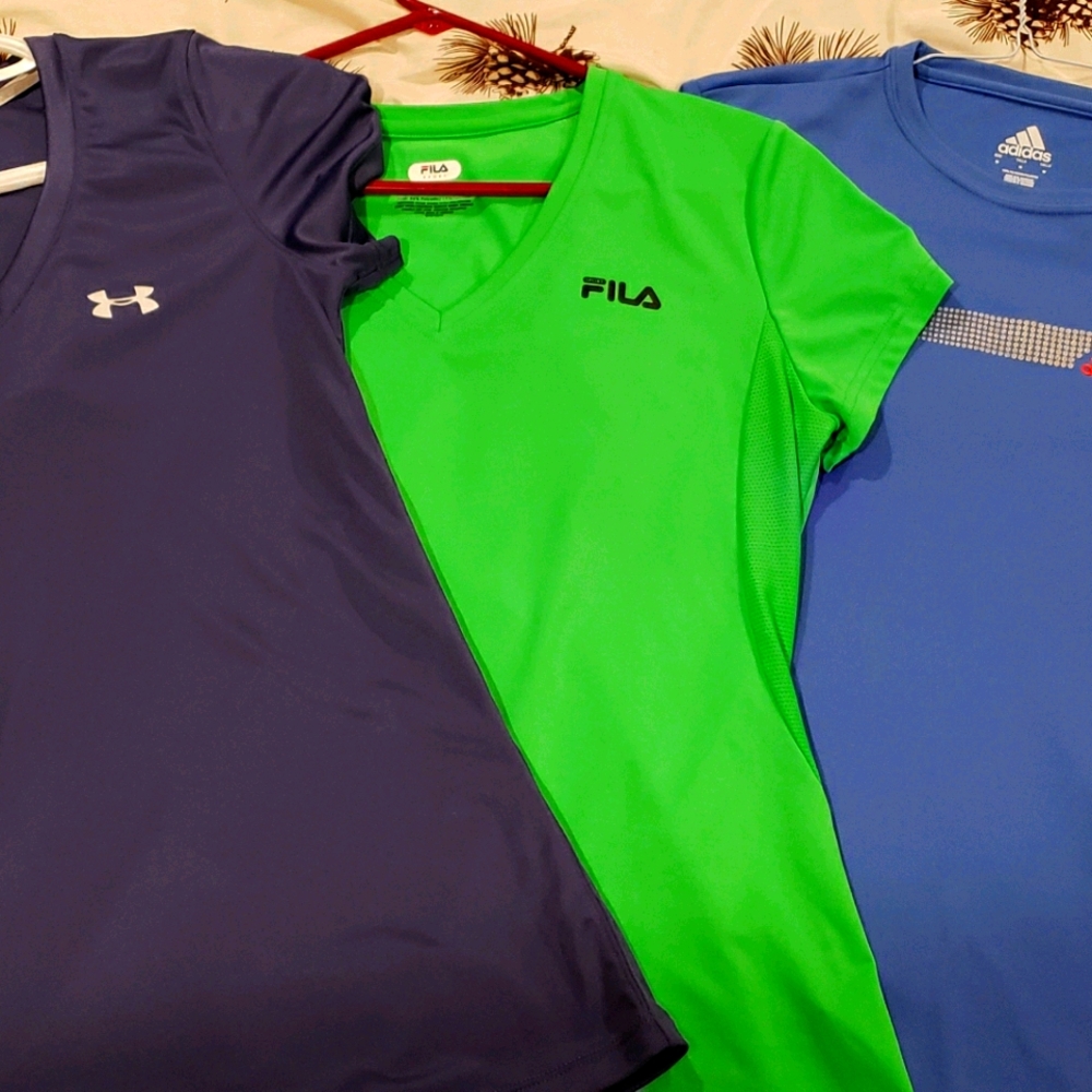 3 fitted shirts
